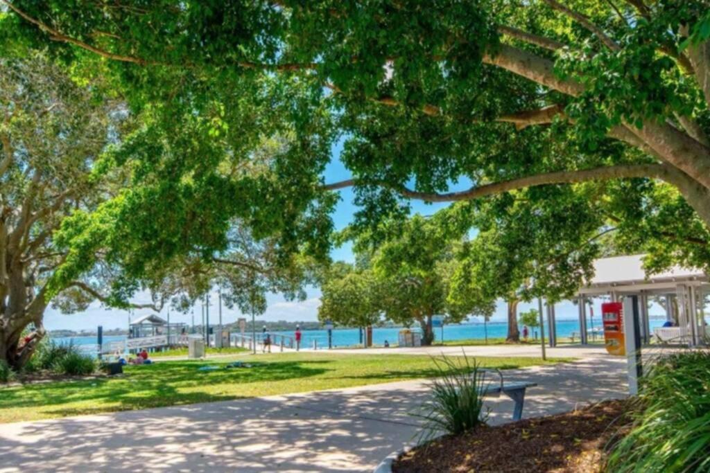 Bribie Island Unit With Pool - Amazing Beaches & Lifestyle! Bongaree Экстерьер фото
